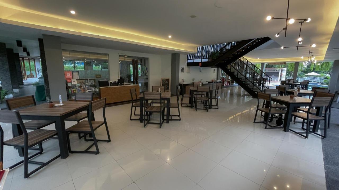 Lpp Garden Hotel Maguwo Exterior photo