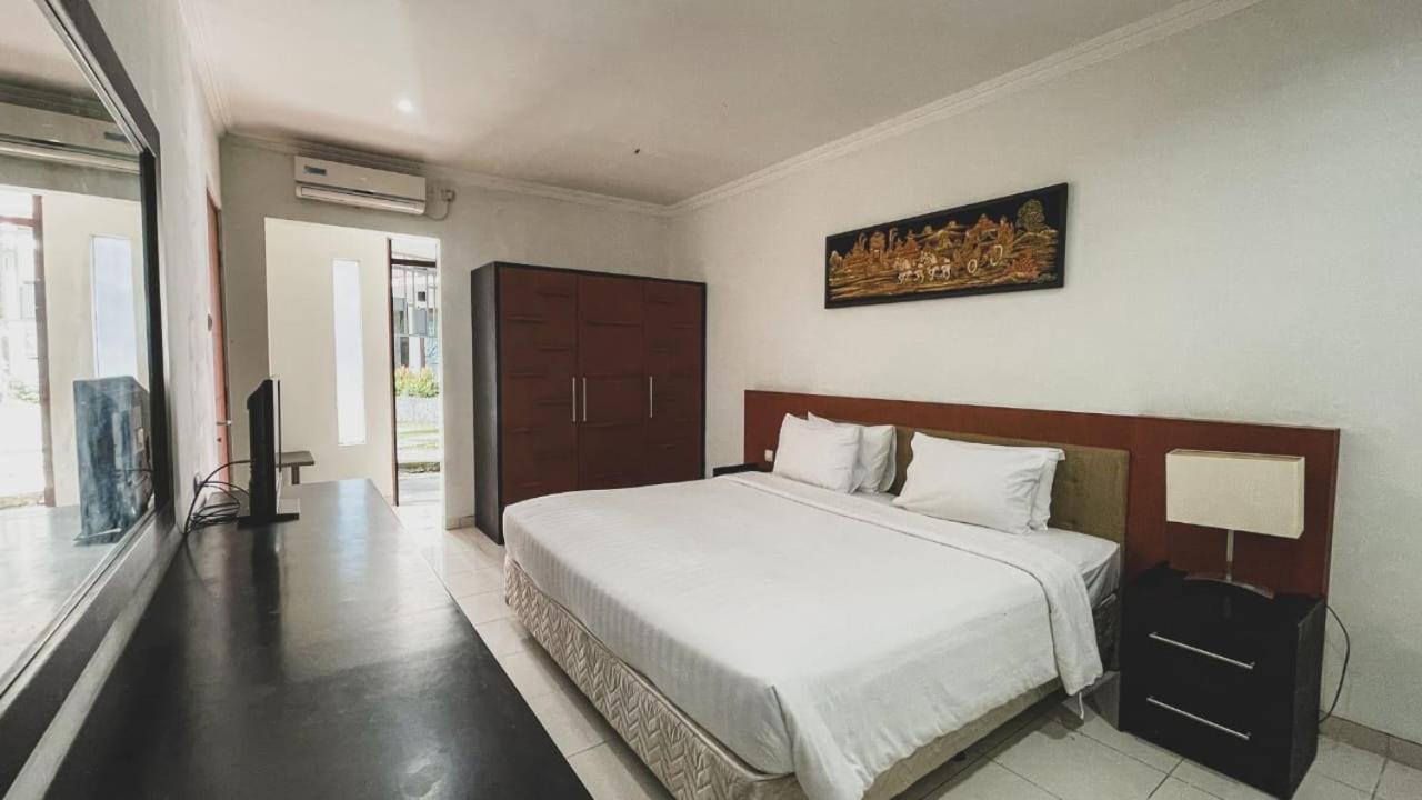 Lpp Garden Hotel Maguwo Exterior photo